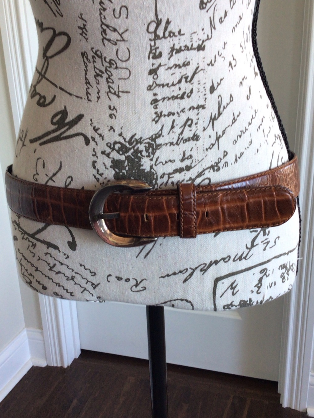 Vintage Liz Claiborne Brown Croc-Embossed Leather Belt with  Buckle Sz L